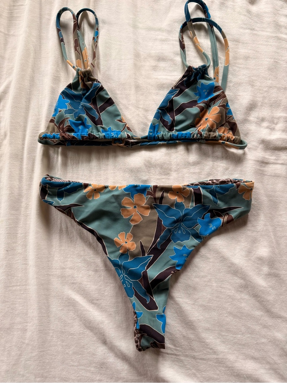 Acacia Set